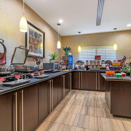 Best Western Plus Lytle Inn And Suites Exterior foto