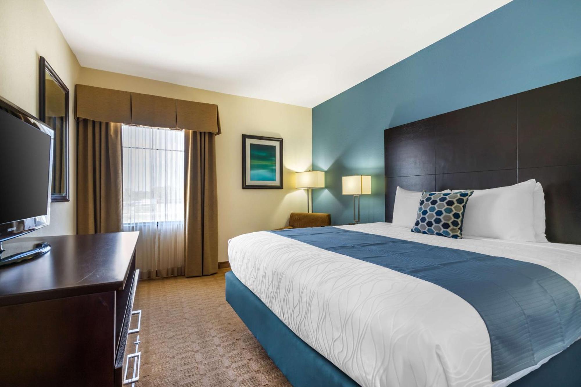 Best Western Plus Lytle Inn And Suites Exterior foto