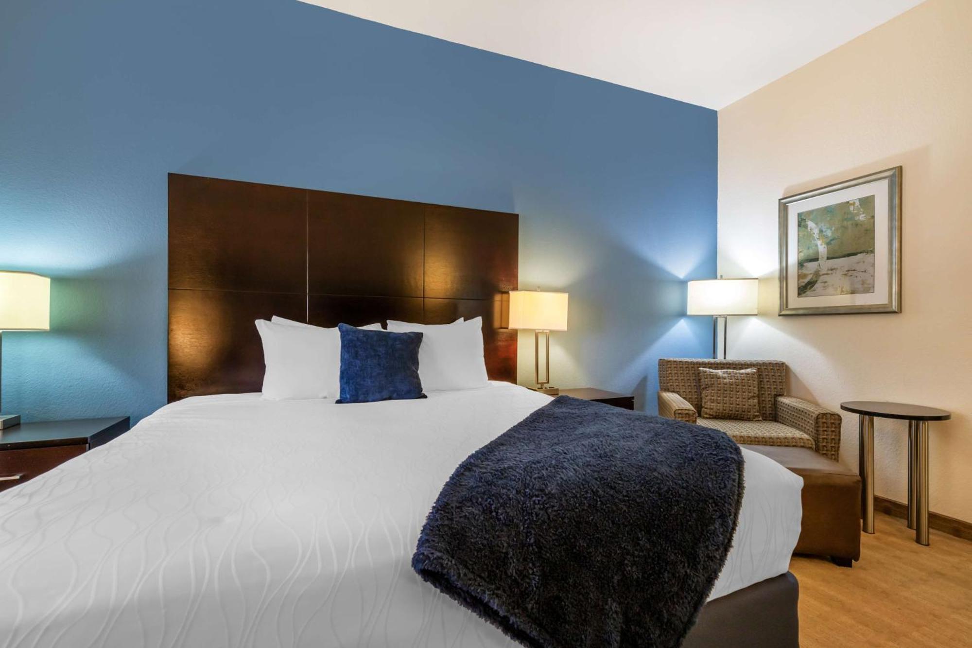 Best Western Plus Lytle Inn And Suites Exterior foto
