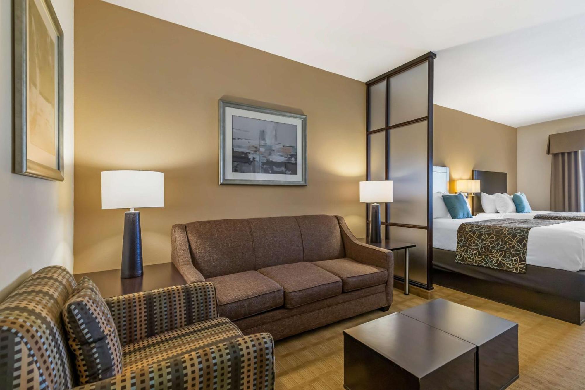 Best Western Plus Lytle Inn And Suites Exterior foto