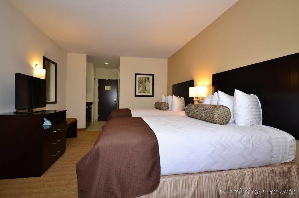 Best Western Plus Lytle Inn And Suites Exterior foto