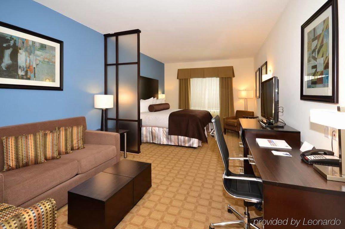 Best Western Plus Lytle Inn And Suites Exterior foto