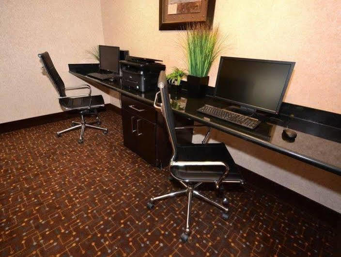 Best Western Plus Lytle Inn And Suites Exterior foto